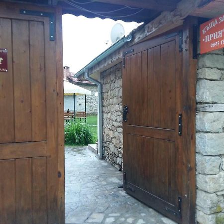 Guest House Friends Emen Exterior foto