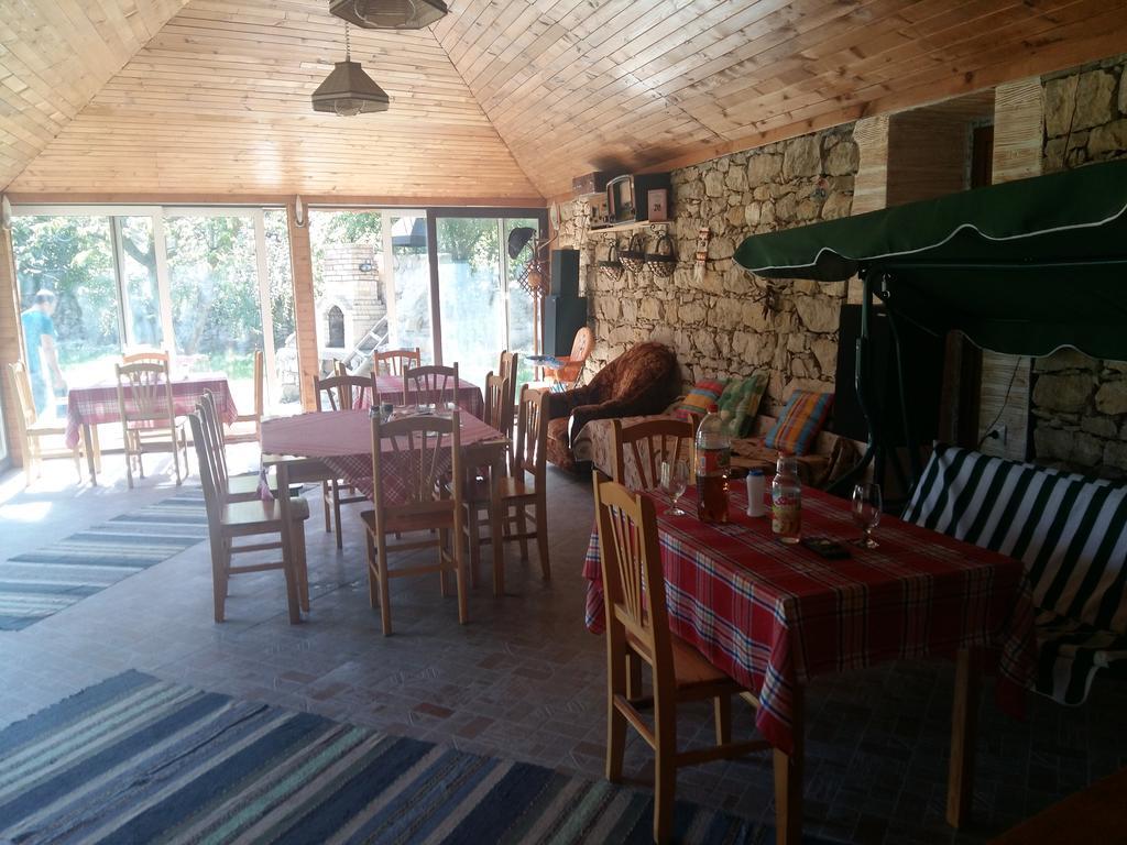 Guest House Friends Emen Exterior foto